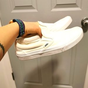 VANS | Classic slip-ons in white size 8